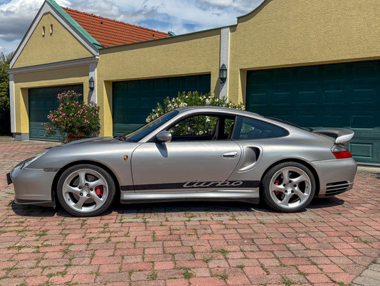 Porsche 911 (996) Turbo - Handschalter mit Vollausstattung