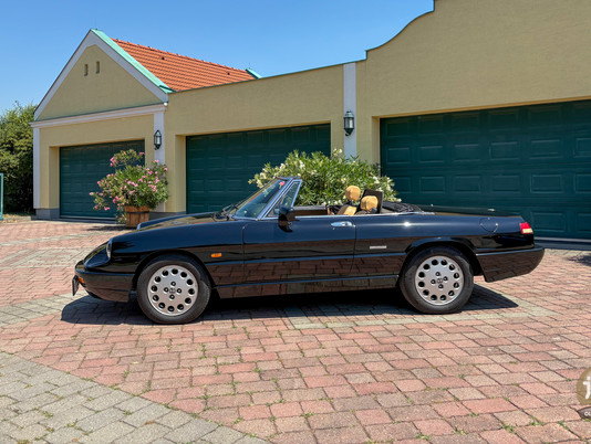 Alfa Romeo Spider aus Damenbesitz