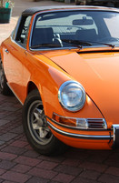 Porsche 911 T Targa 2.2 L in signalorange