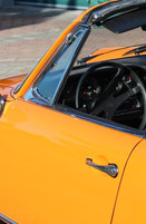 Porsche 911 T Targa 2.2 L in signalorange