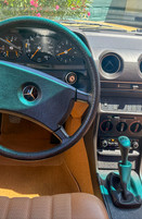 Mercedes Benz 230 W123