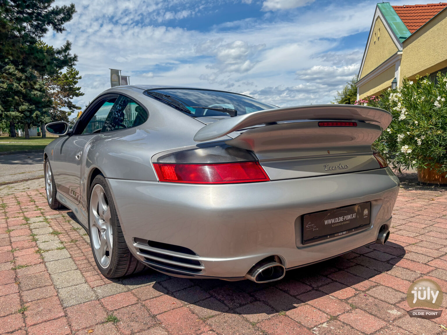 996 Turbo-10
