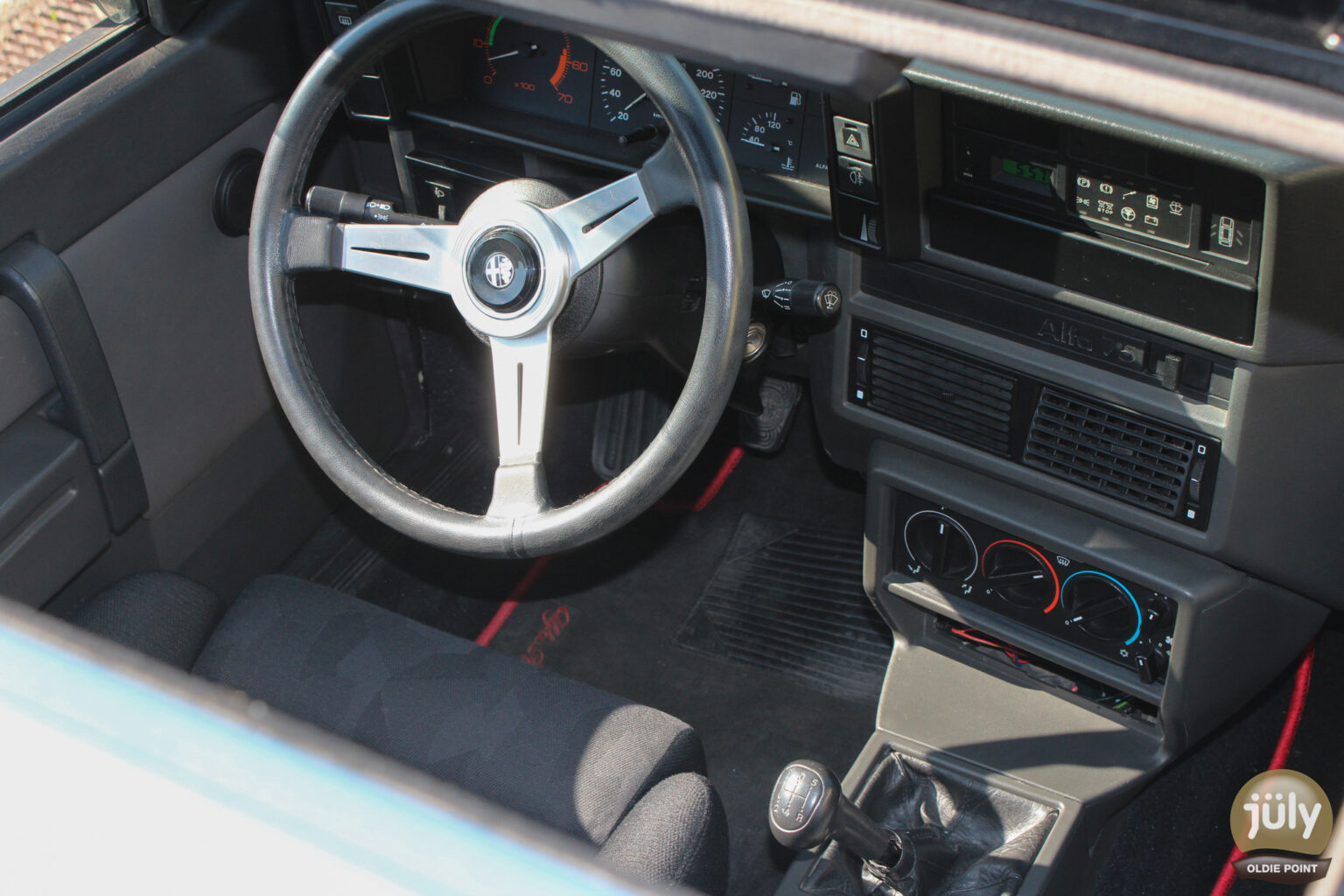 Alfa Romea 75 3.0-03