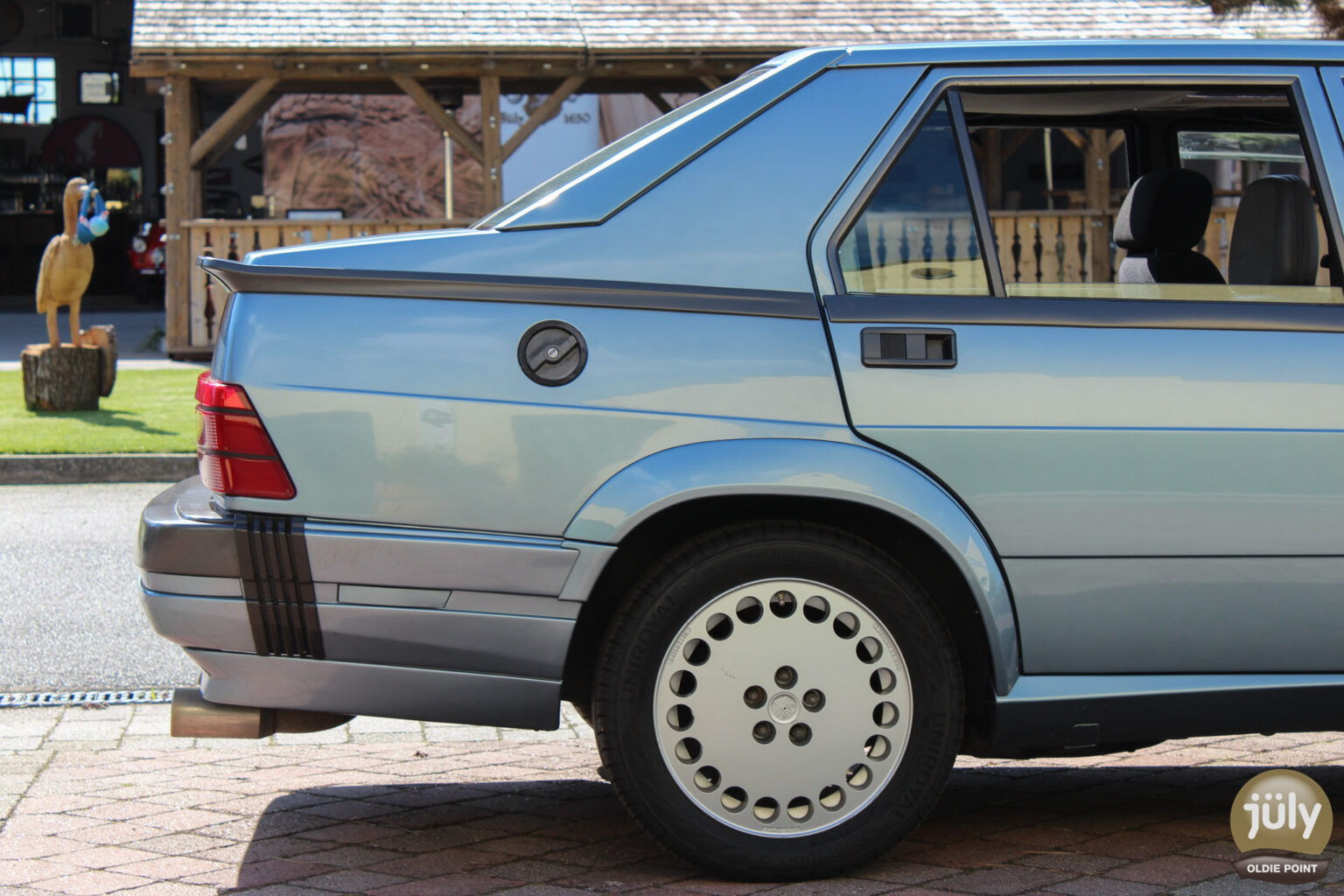 Alfa Romea 75 3.0-21