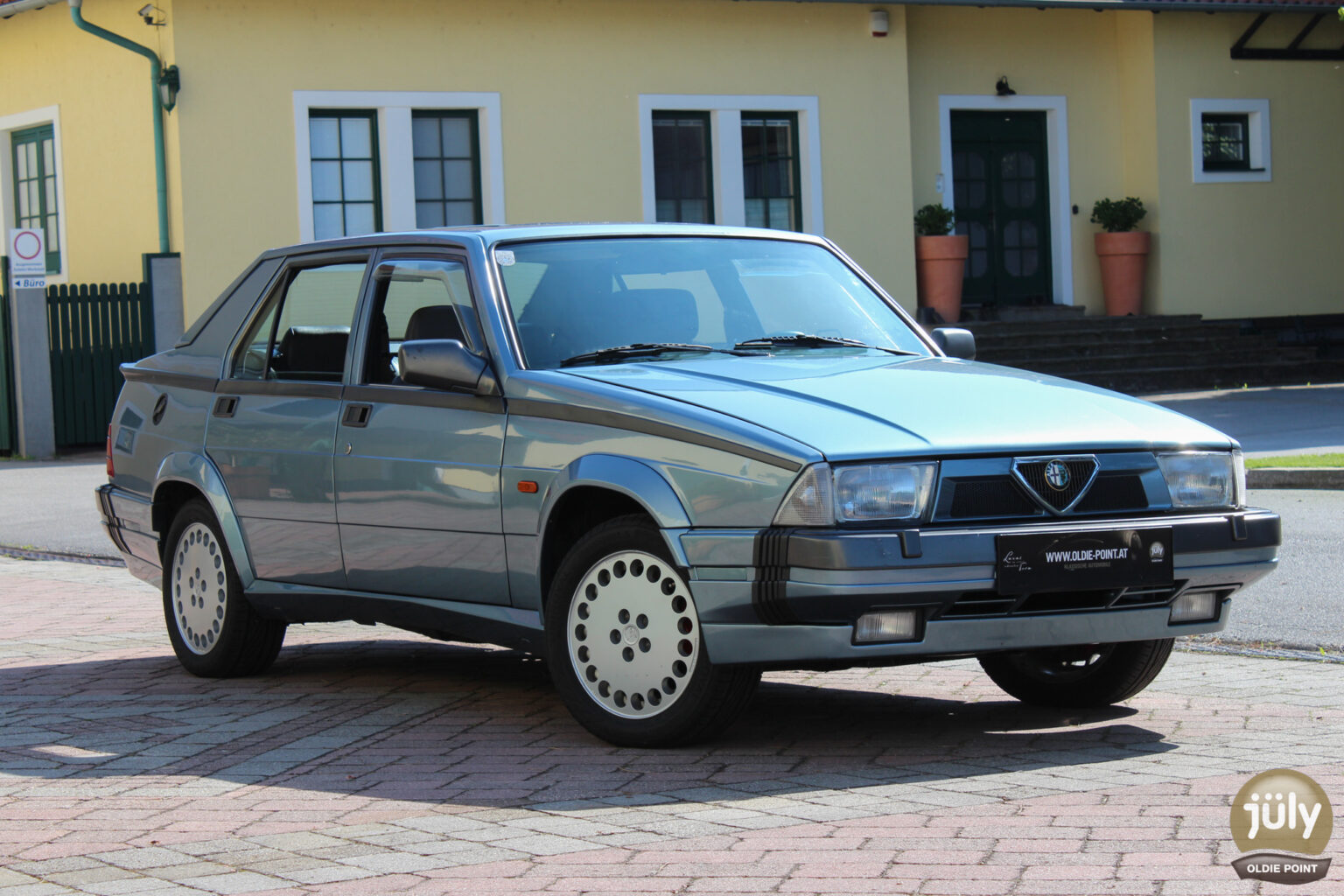 Alfa Romea 75 3.0-24
