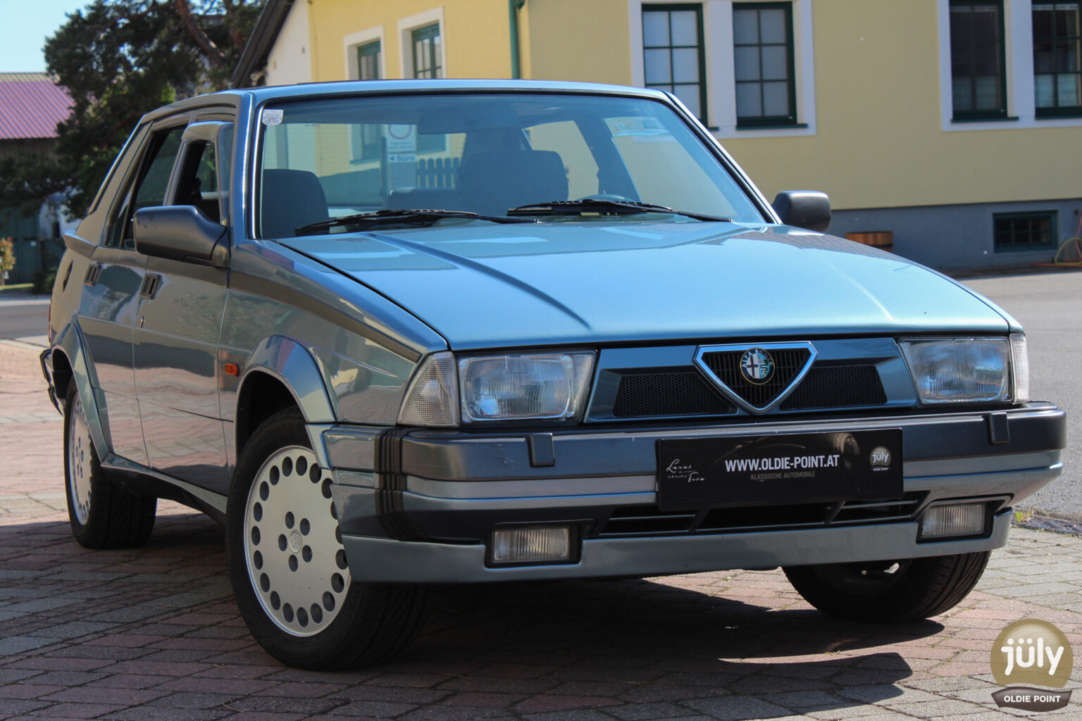 Alfa Romea 75 3.0-25