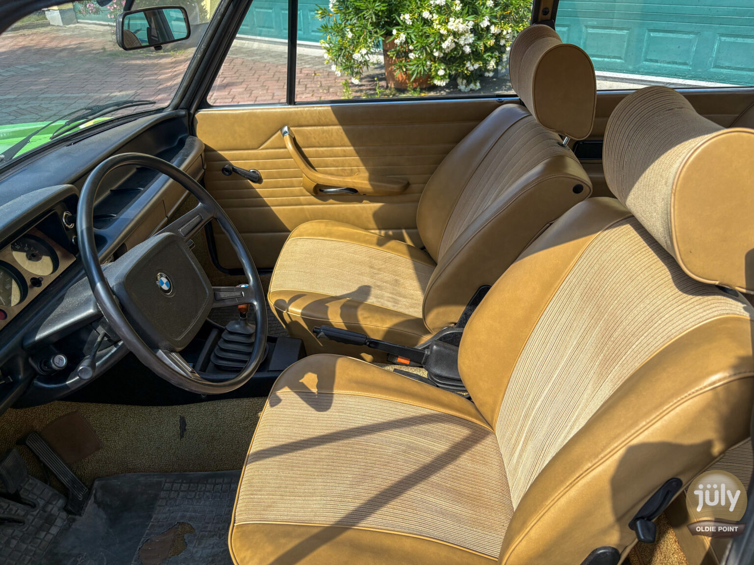 BMW 1502 Gurkerl-10