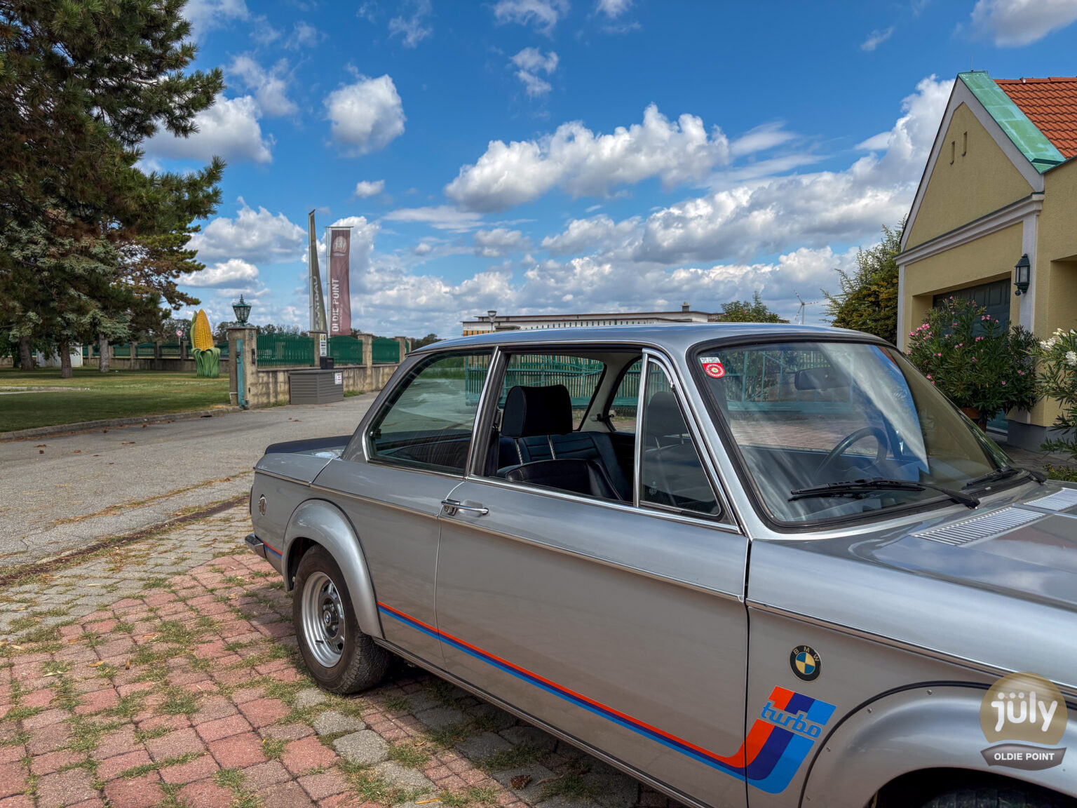 BMW 2002 Turbo Burger-11
