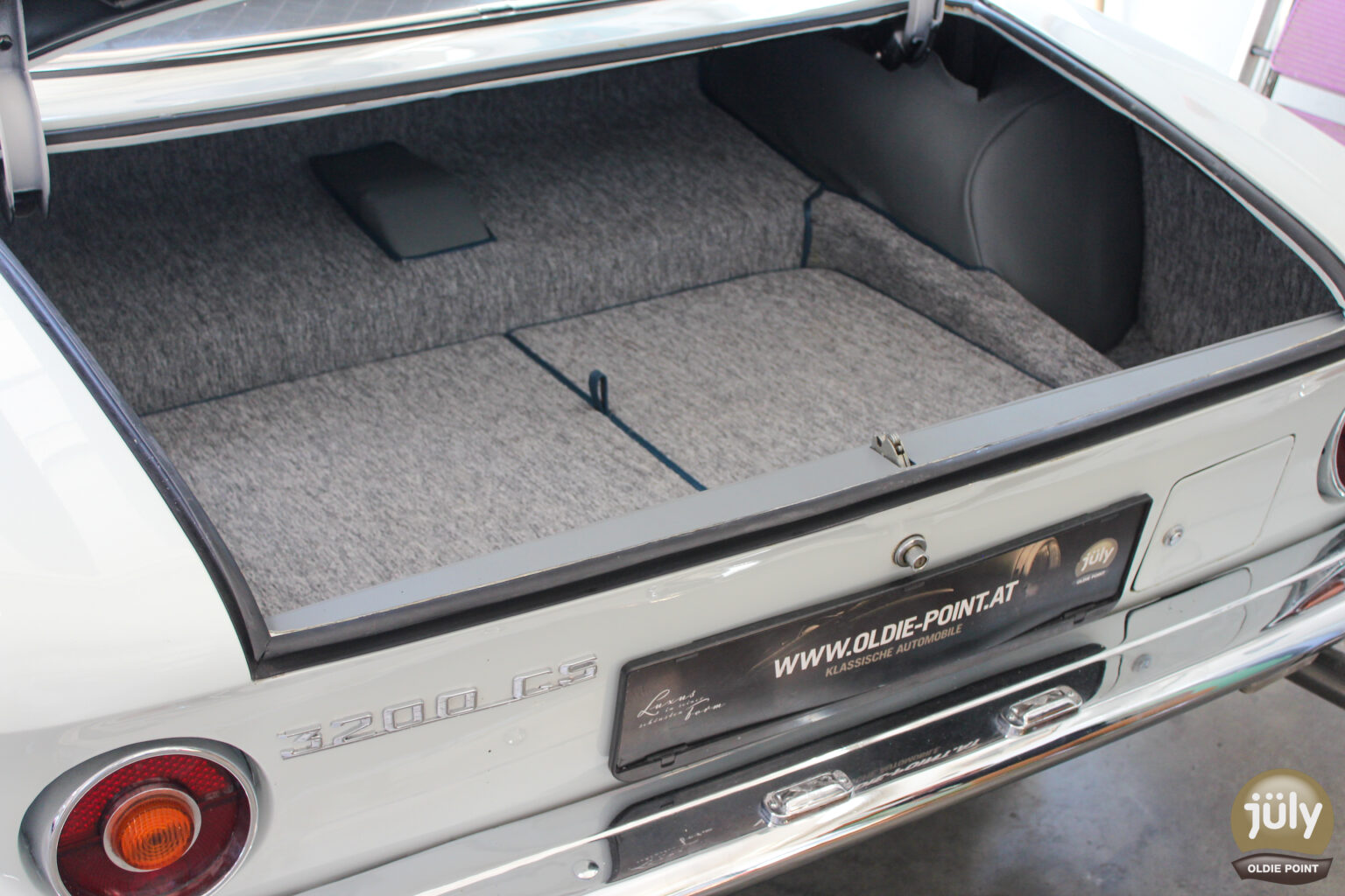 BMW Bertone 3200CS-24