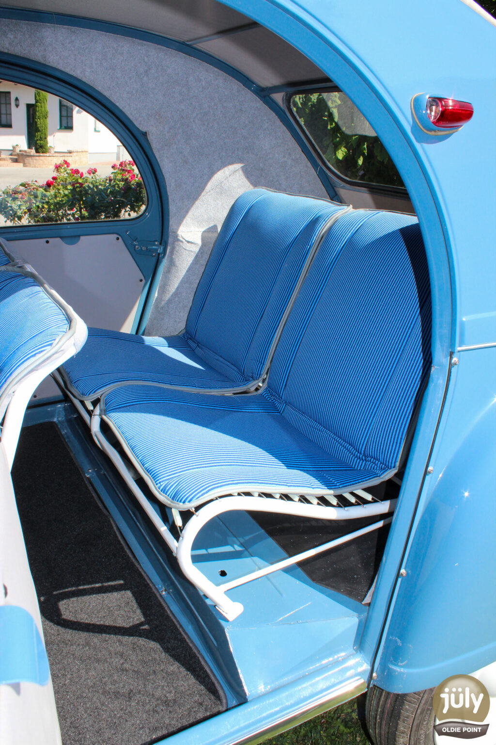 Citroen 2 CV-11