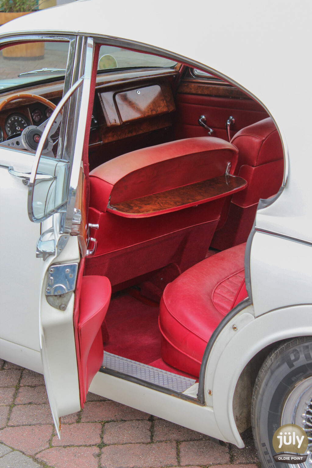 Jaguar MK2 3.8L-10