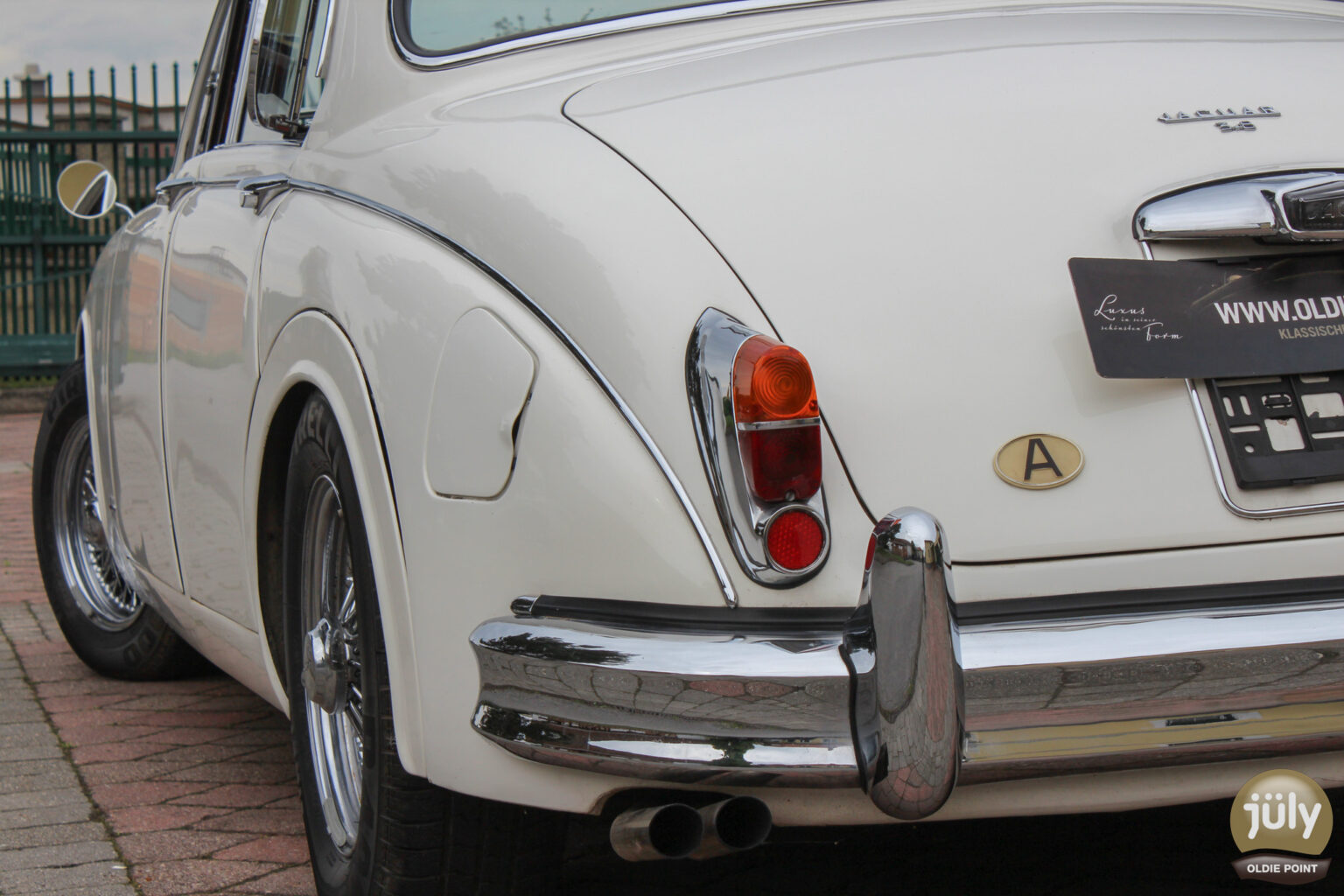 Jaguar MK2 3.8L-16