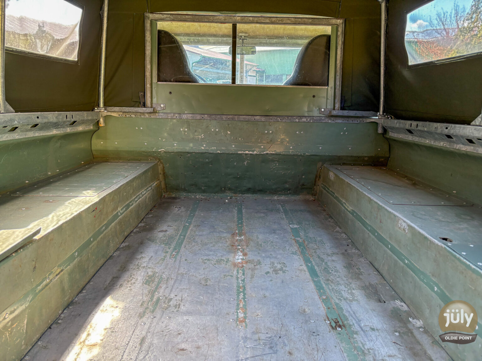 Land Rover 109 Station V8 Langes-11