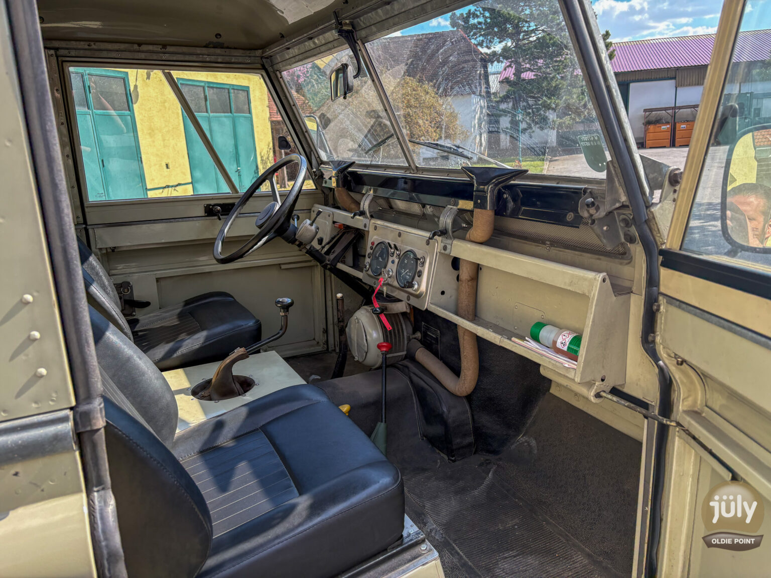 Land Rover 110 IIB Forward Control Langes-13