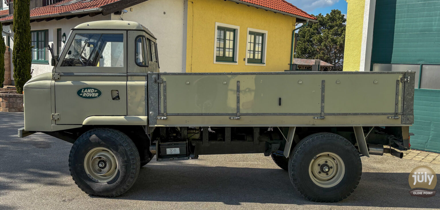 Land Rover 110 IIB Forward Control Langes-6