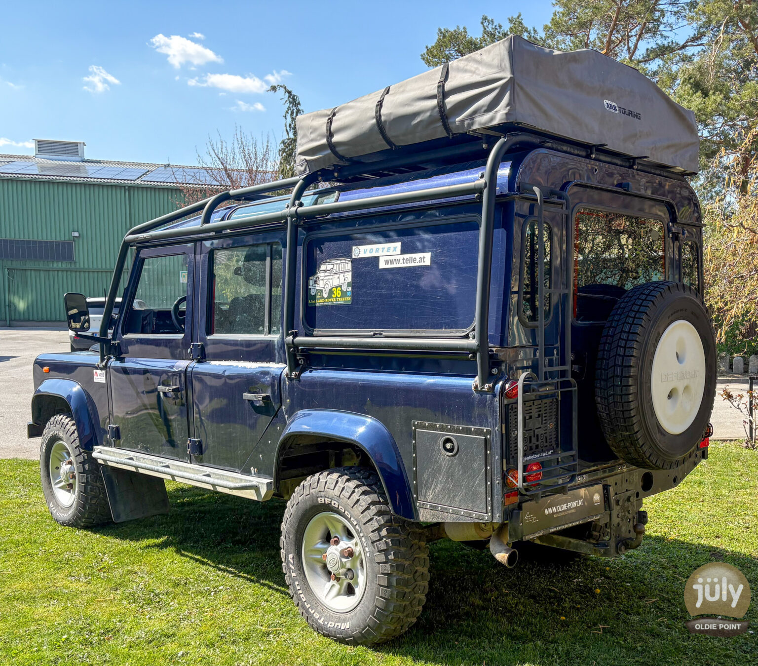 Land Rover Defender 110 SW Langes-8