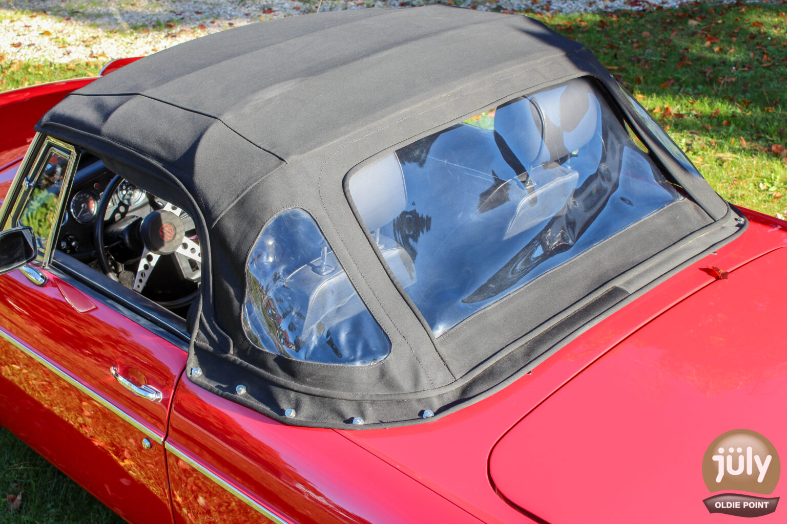 MG B Roadster Pikart-02