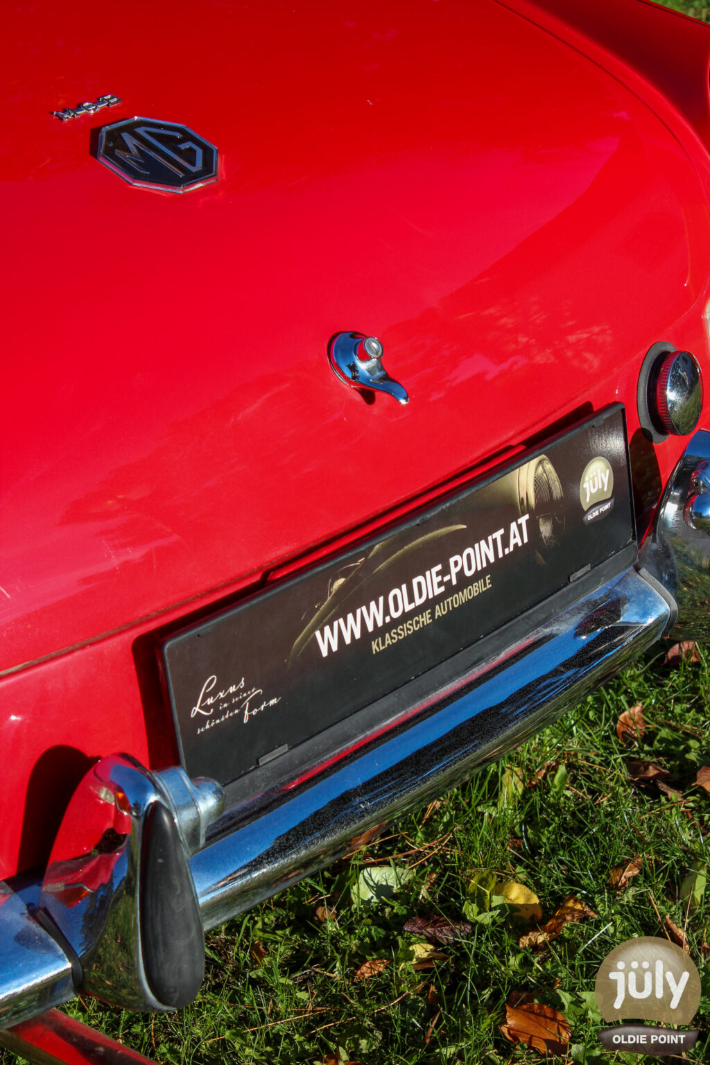 MG B Roadster Pikart-11