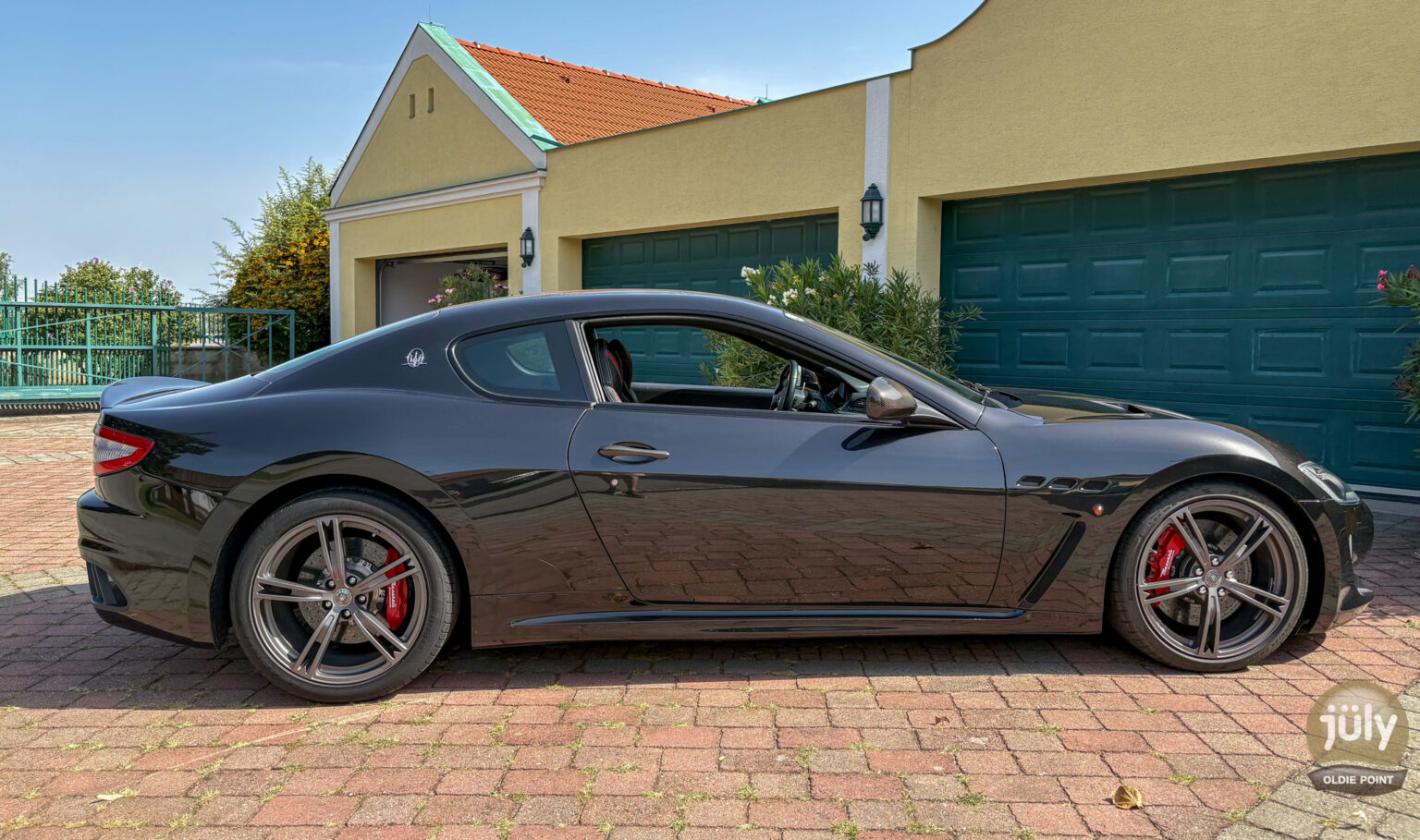 Maserati Gran Turismo MC Stradale Centennial Edition-5