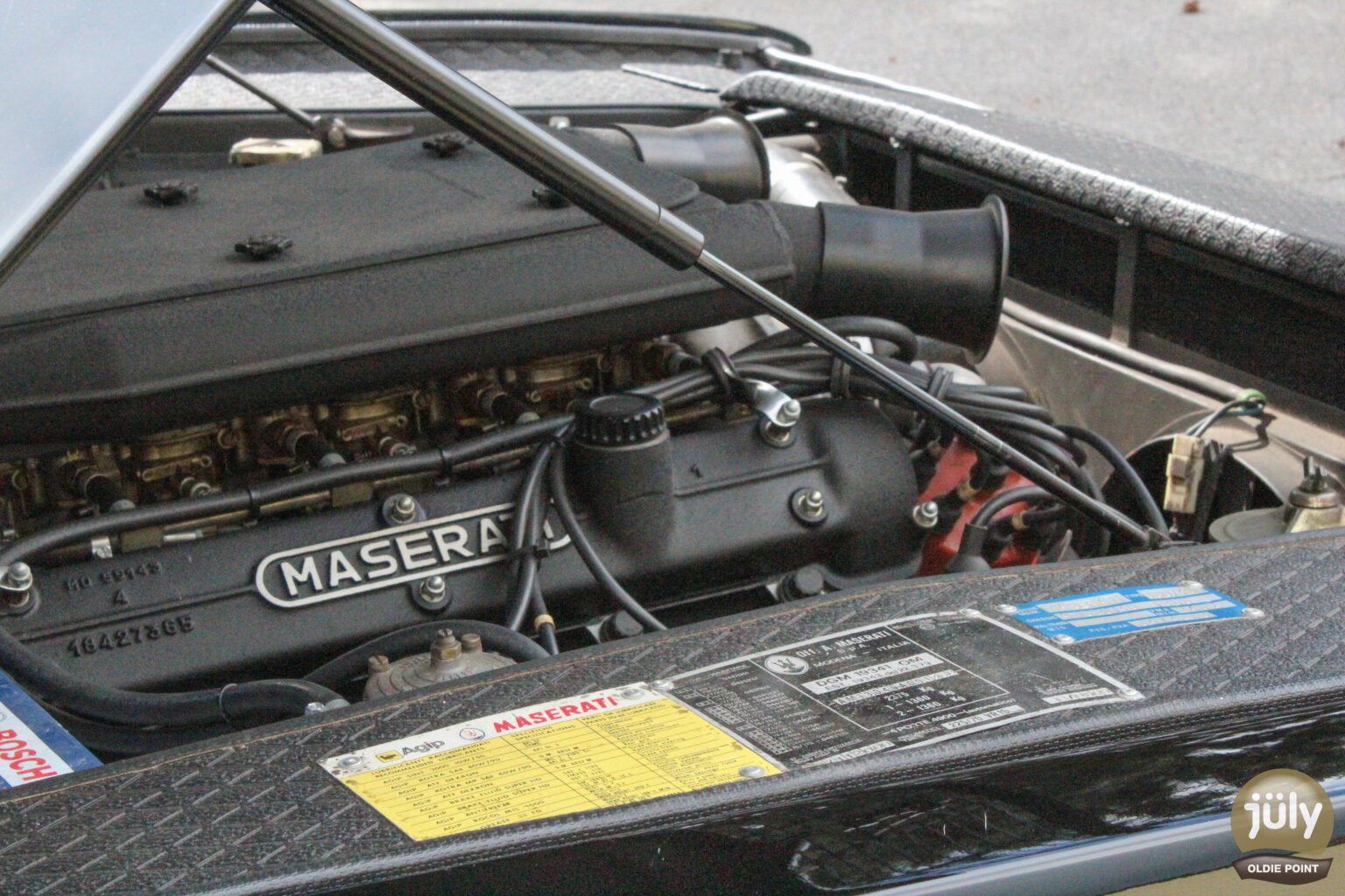 Maserati Quattroporte-01