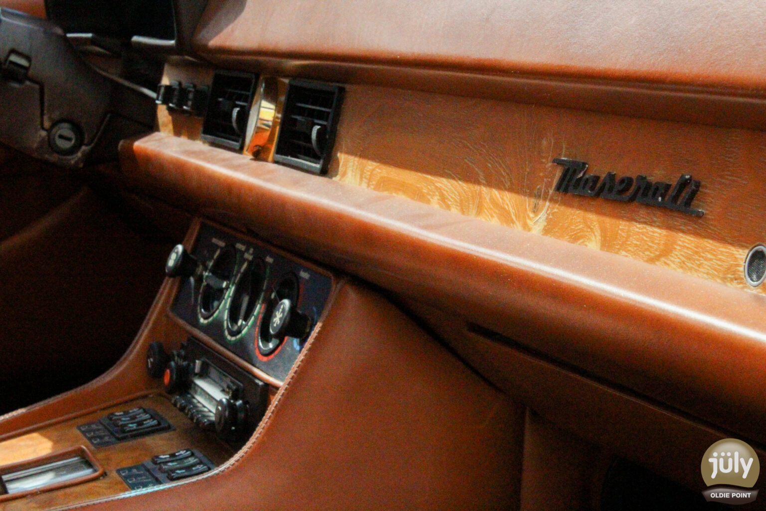 Maserati Quattroporte-06