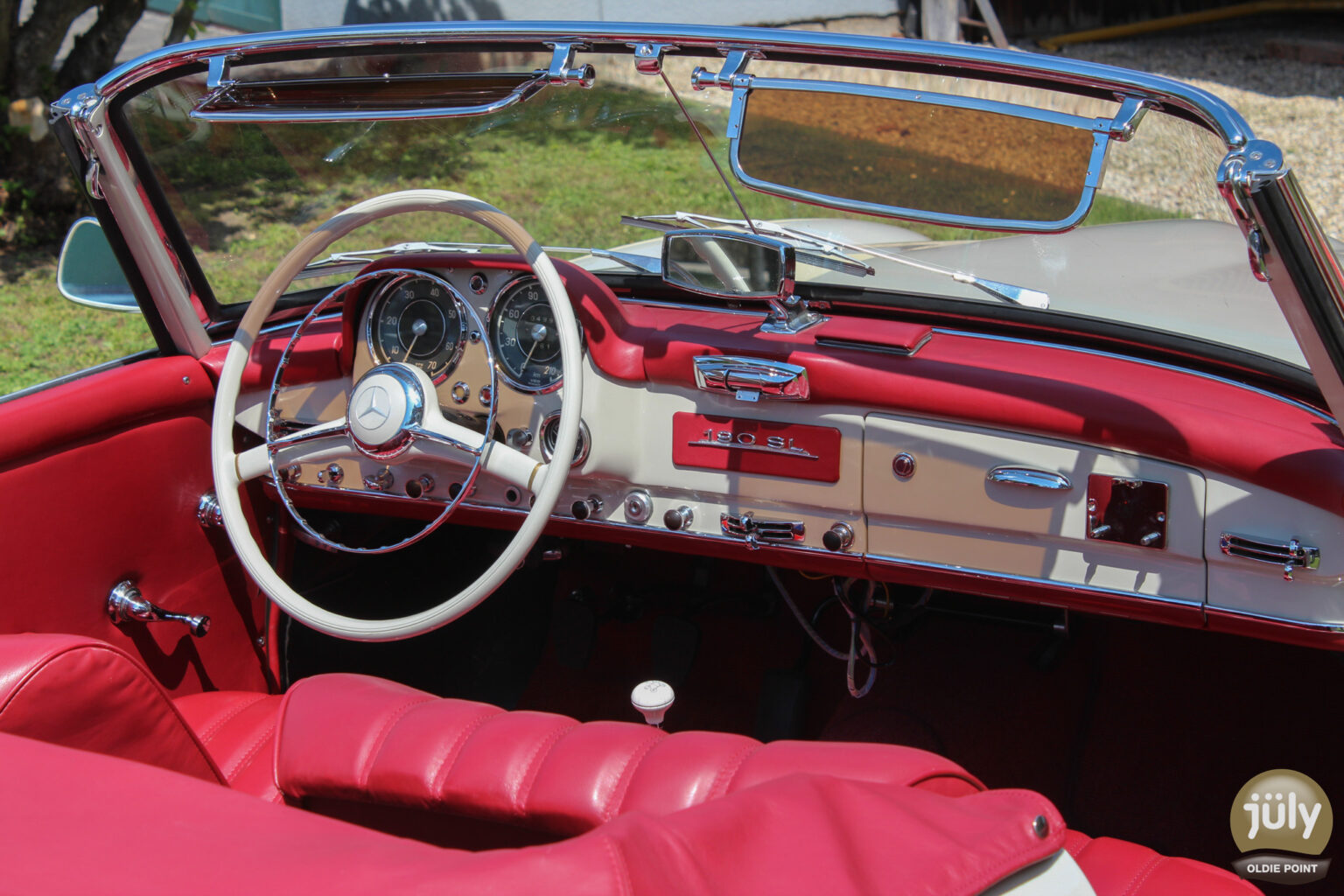 Mercedes 190 SL_Oldie_Point-08