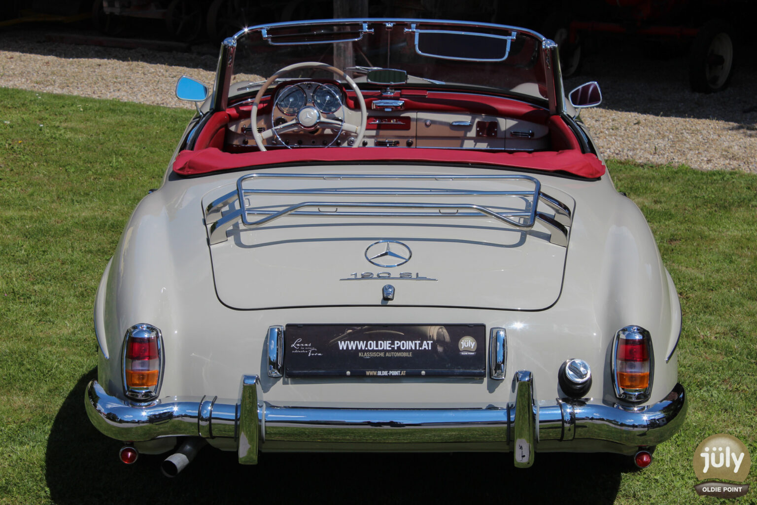 Mercedes 190 SL_Oldie_Point-11