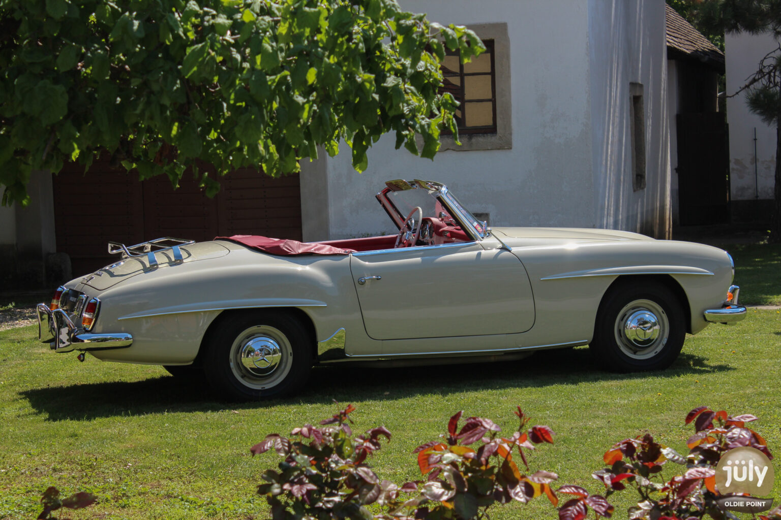 Mercedes 190 SL_Oldie_Point-19