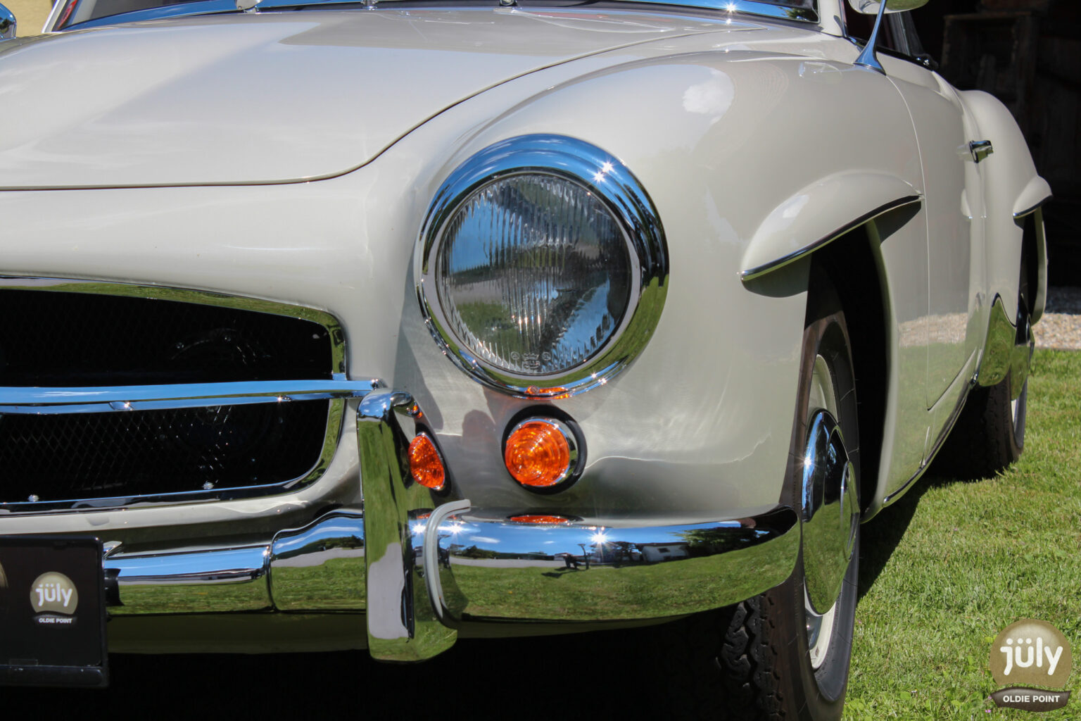 Mercedes 190 SL_Oldie_Point-20