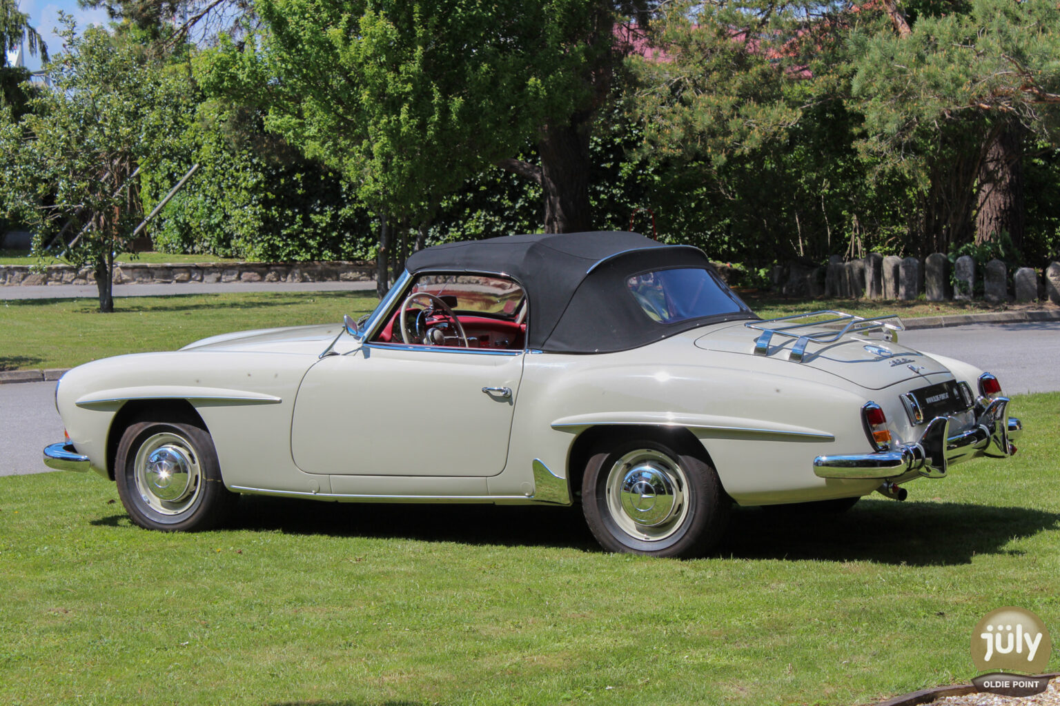 Mercedes 190 SL_Oldie_Point-23